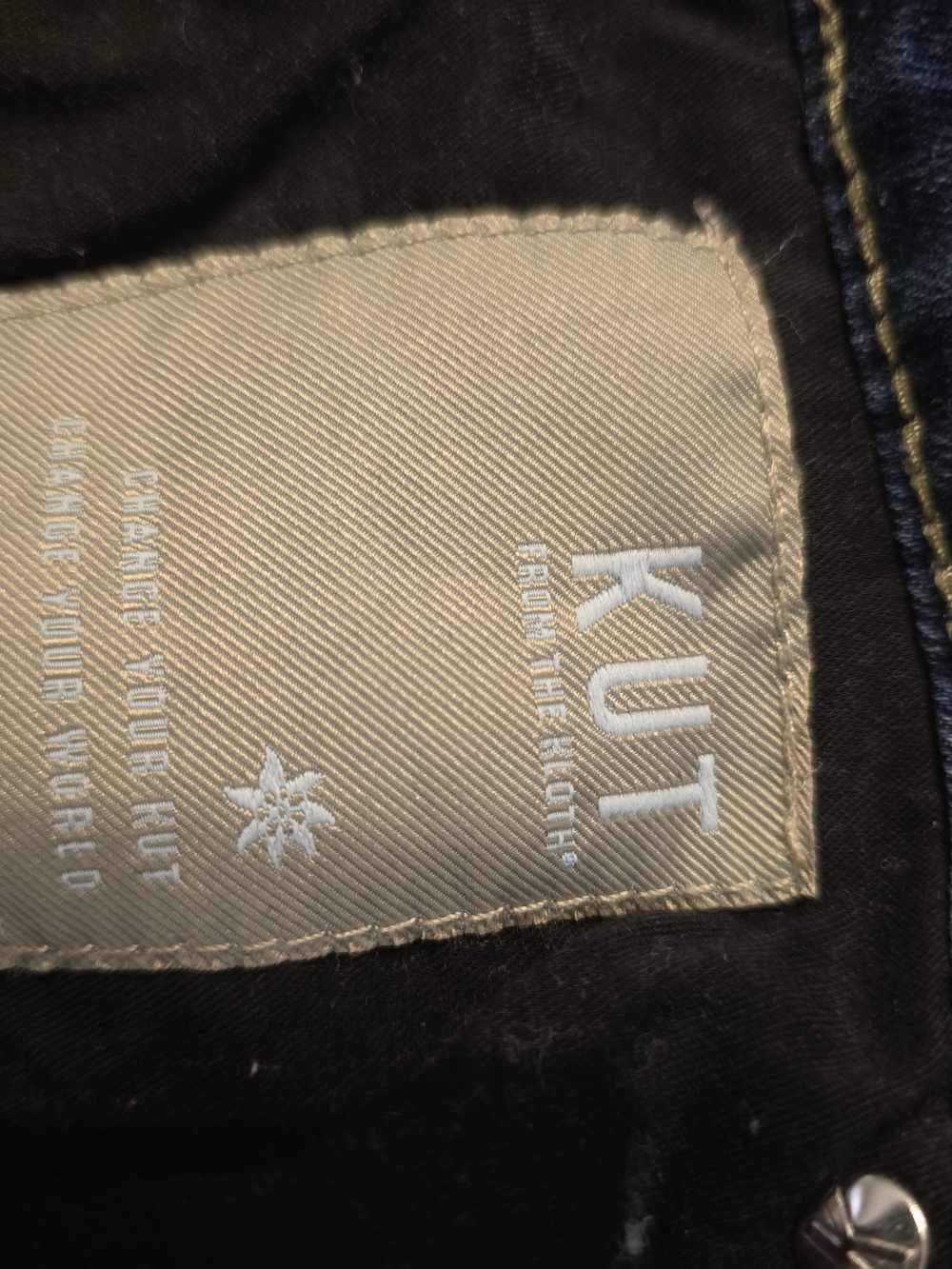 Kut from the Kloth Kelsey Fab Ab Ankle Flare Size 12 NWOT - Picture 5 of 9